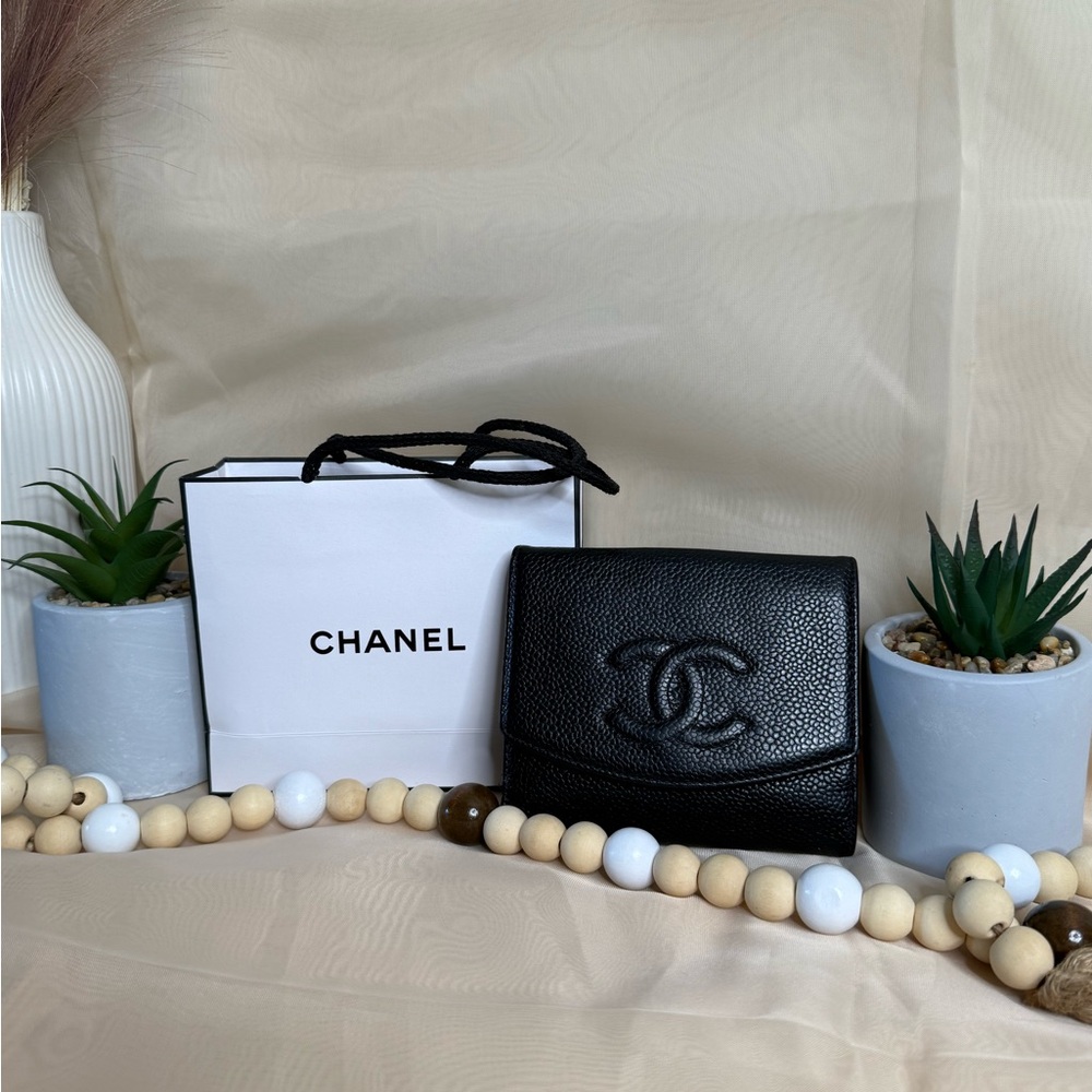 CHANEL Black Textured Leather Wallet